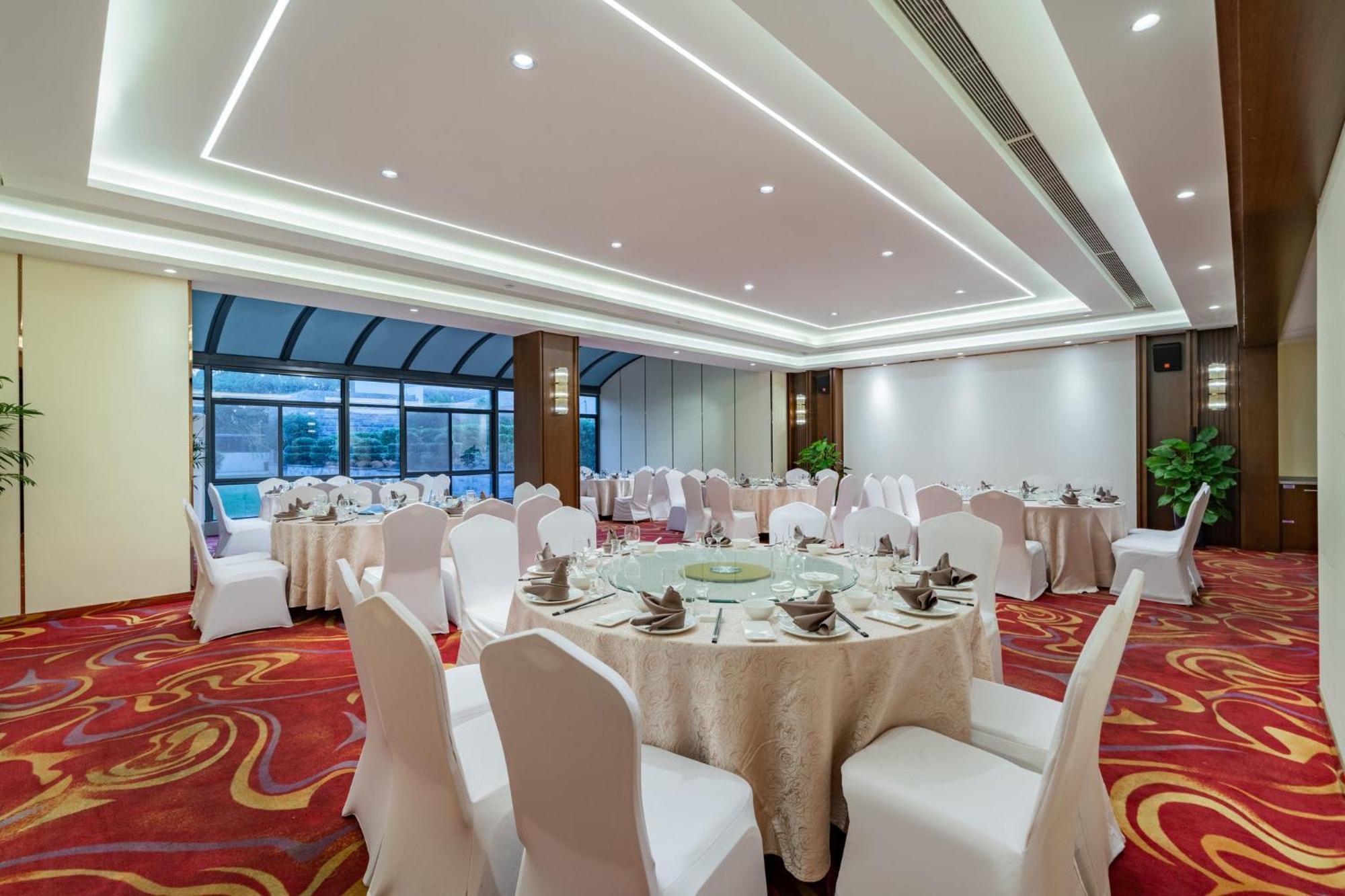 Holiday Inn Resort Chaohu Hot Spring By Ihg Hefei Esterno foto